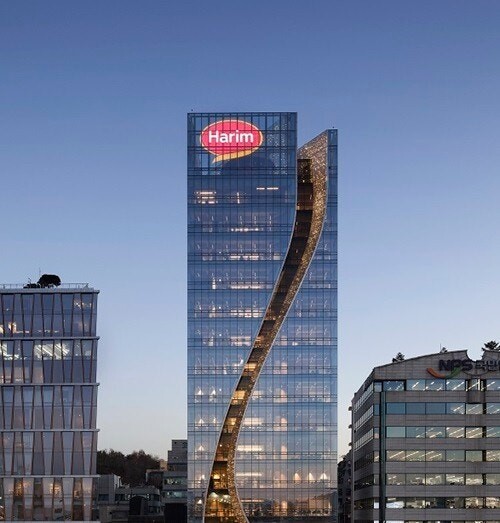 하림그룹 2세 김준영, 5년간 178억 배당...승계 자금 활용 의혹 - 뉴스 썸네일 이미지