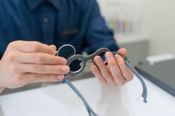 "보는 만큼 뇌도 쓴다"...치매 예방, 시력 관리가 중요한 이유 - 뉴스 썸네일 이미지